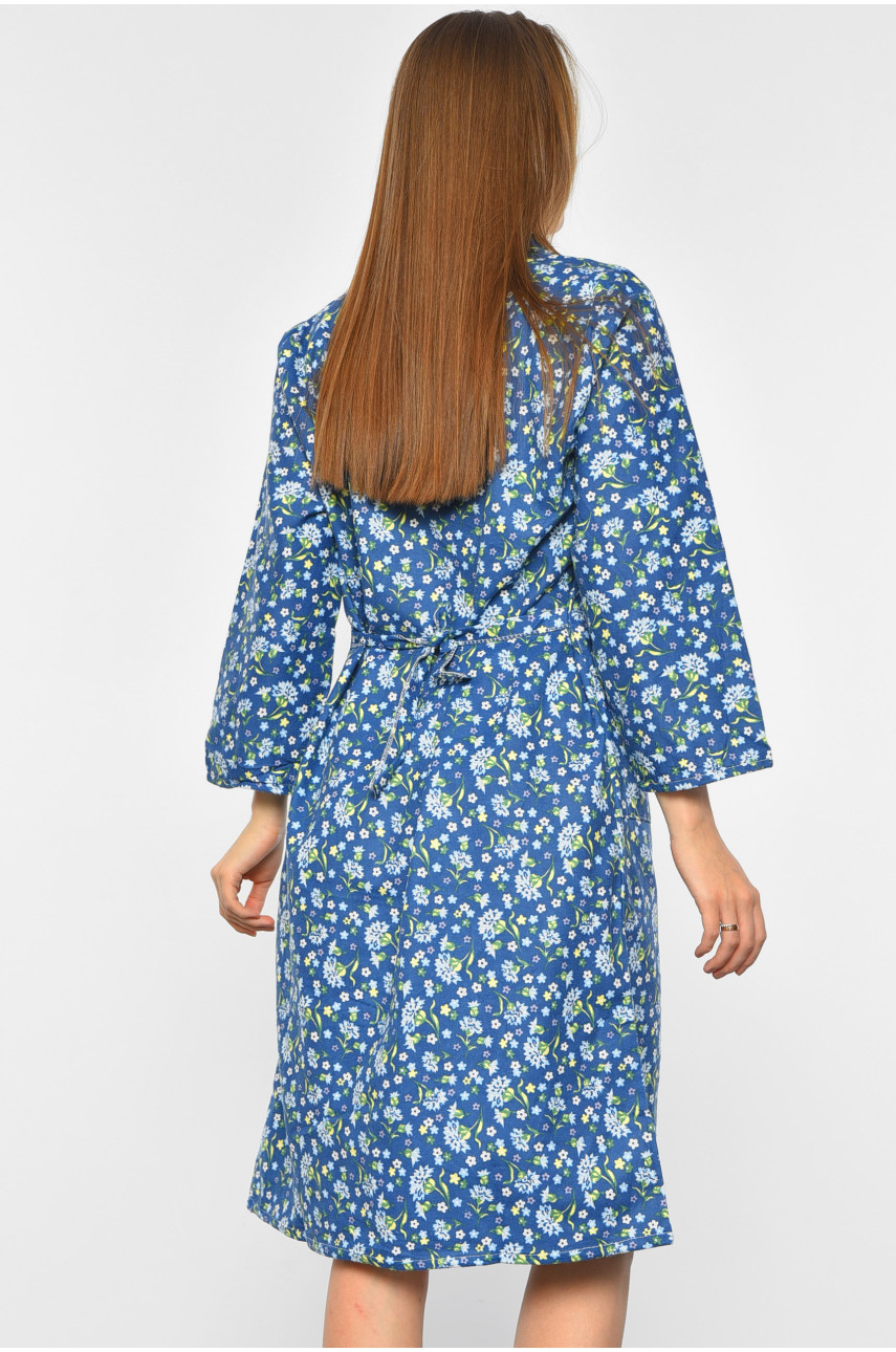 Халат женский байковый батальный синего цвета с цветочным принтом 190289