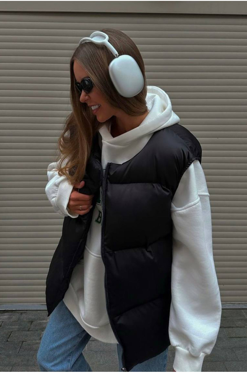 Жилетка женская черного цвета 4040 190432