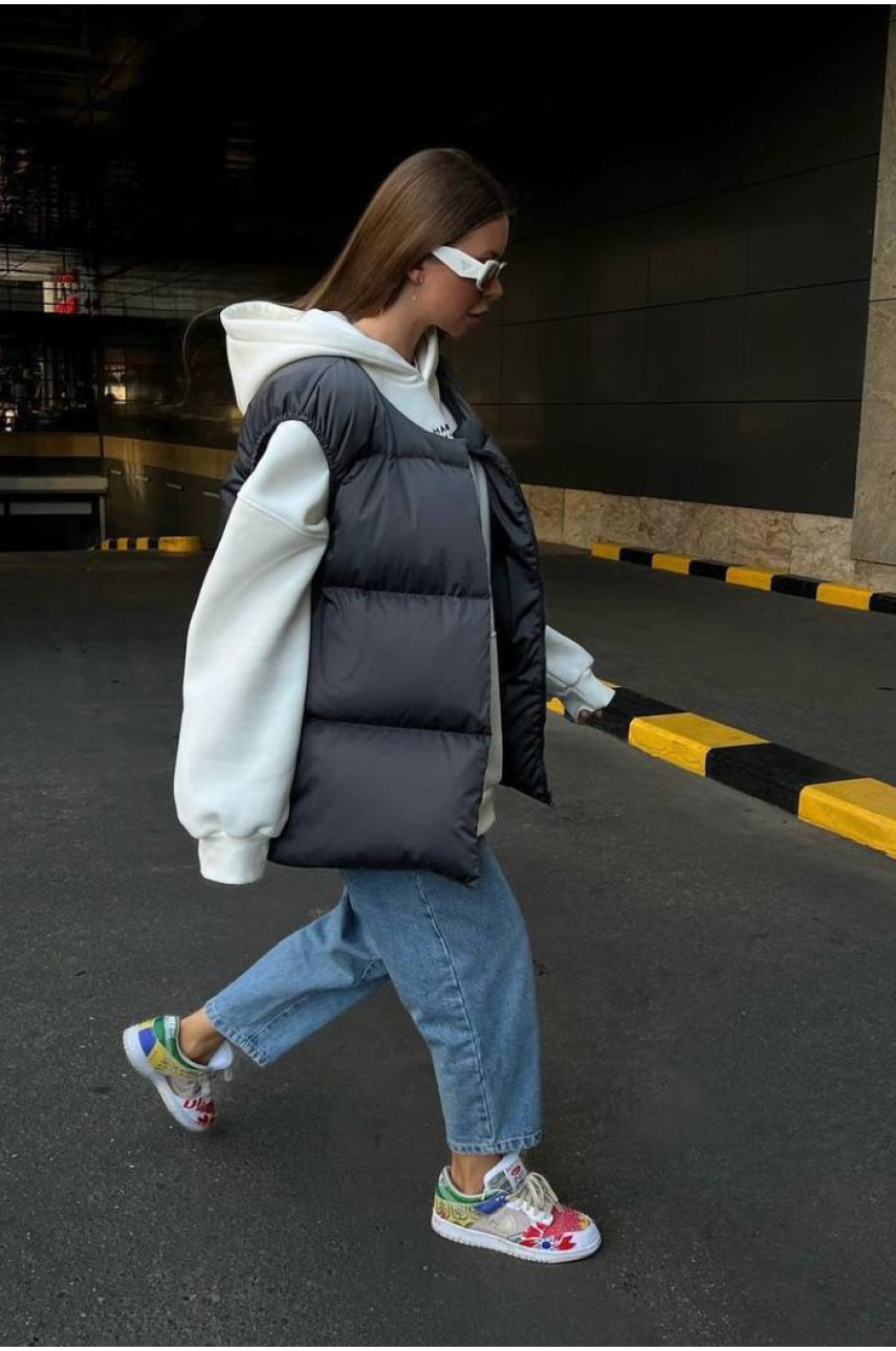 Жилетка женская серого цвета 4040 190433