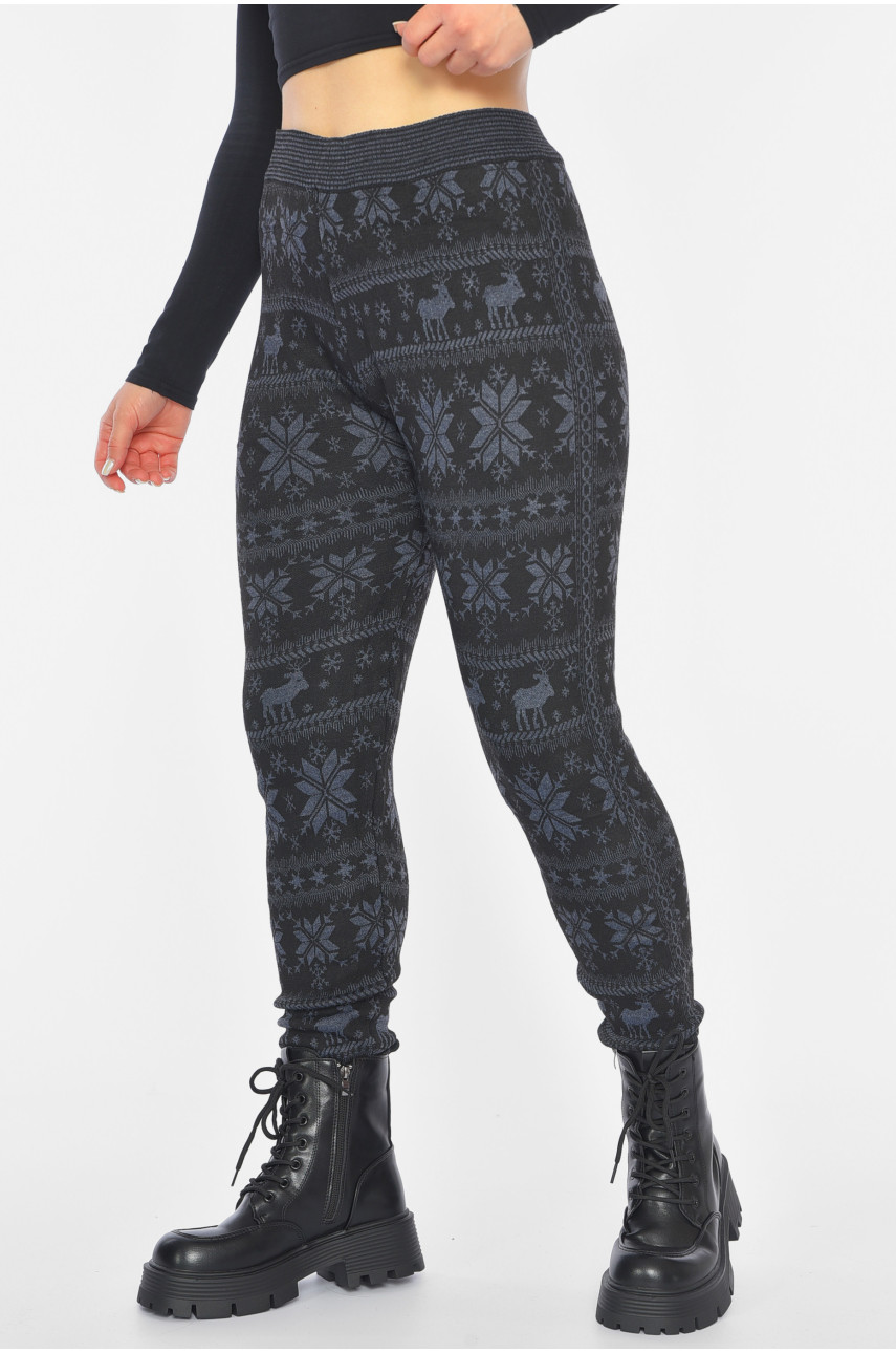 Лосины женские полубатальные на флисе черного цвета с рисунком 689 190479