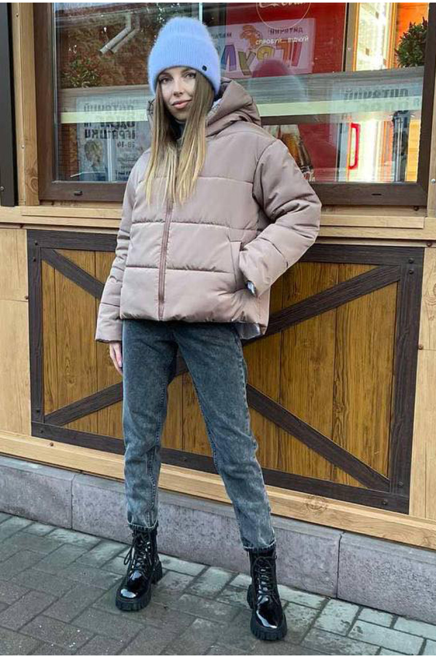 Куртка жіноча бежевого кольору 239 190595