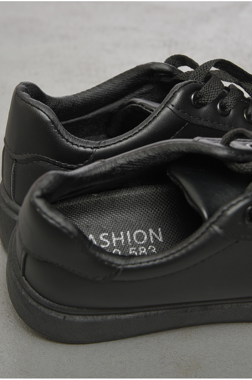Кросівки жіночі чорного кольору на шнурівці 199-583 190761 Кросівки жіночі чорного кольору на шнурівці 199-583 190761