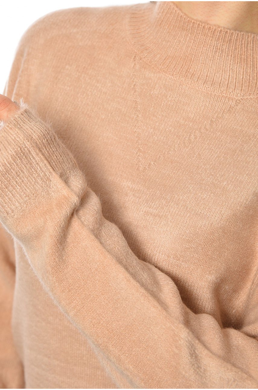 Свитер женский полубатальный черного цвета 222 192052