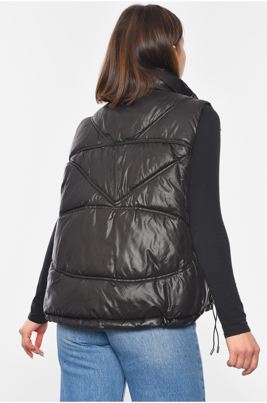 Жилетка женская черного цвета 915 192448