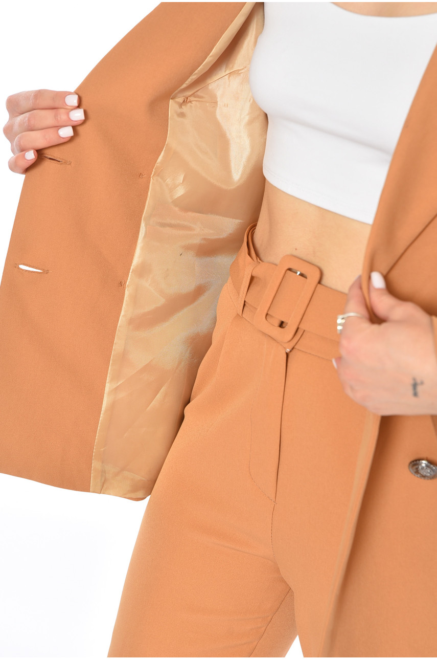 Костюм женский полубатальный однотонный бежевого цвета 192604