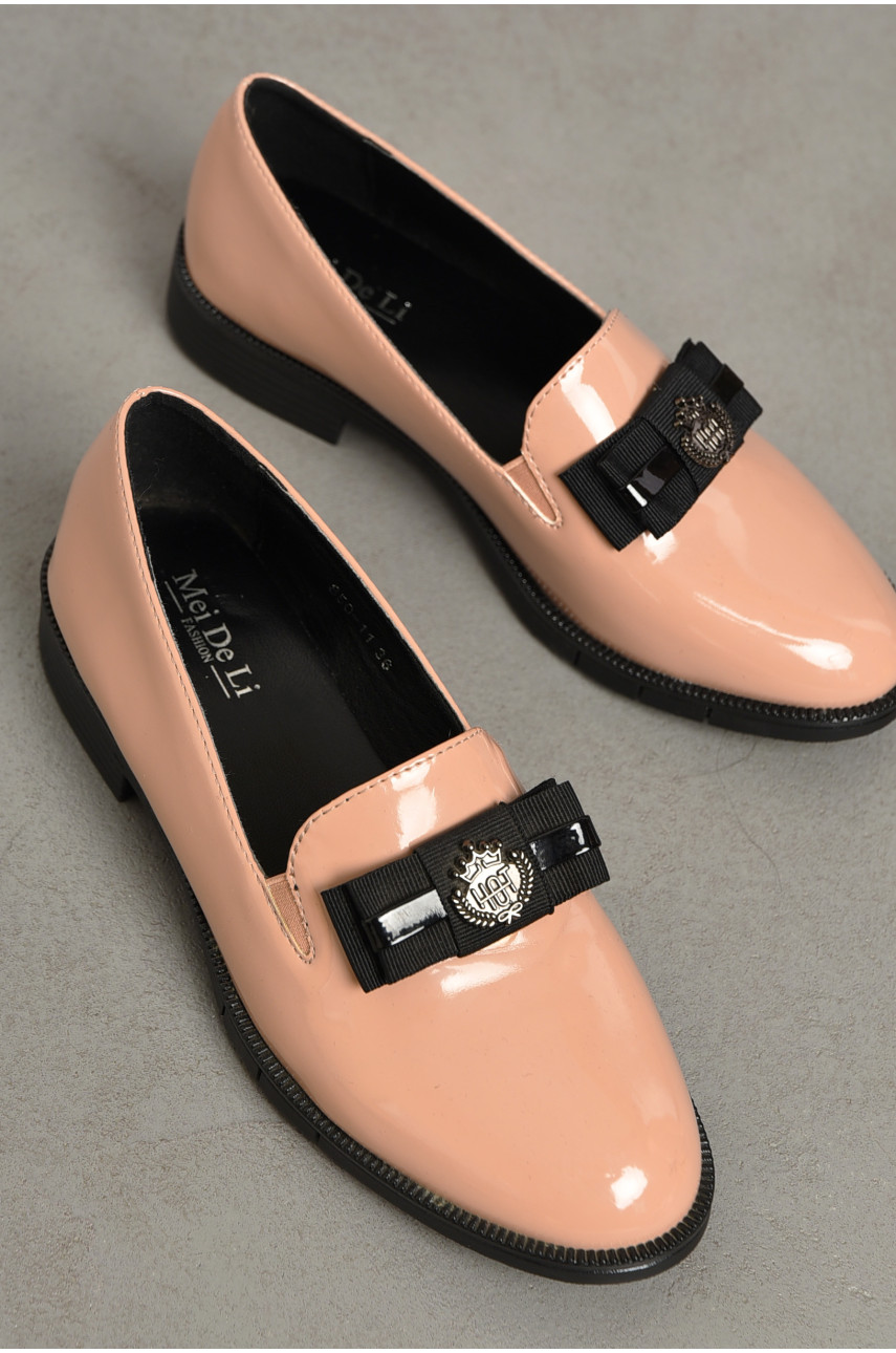 Туфлі-лофери жіночі бежевого кольору 1800887 192642