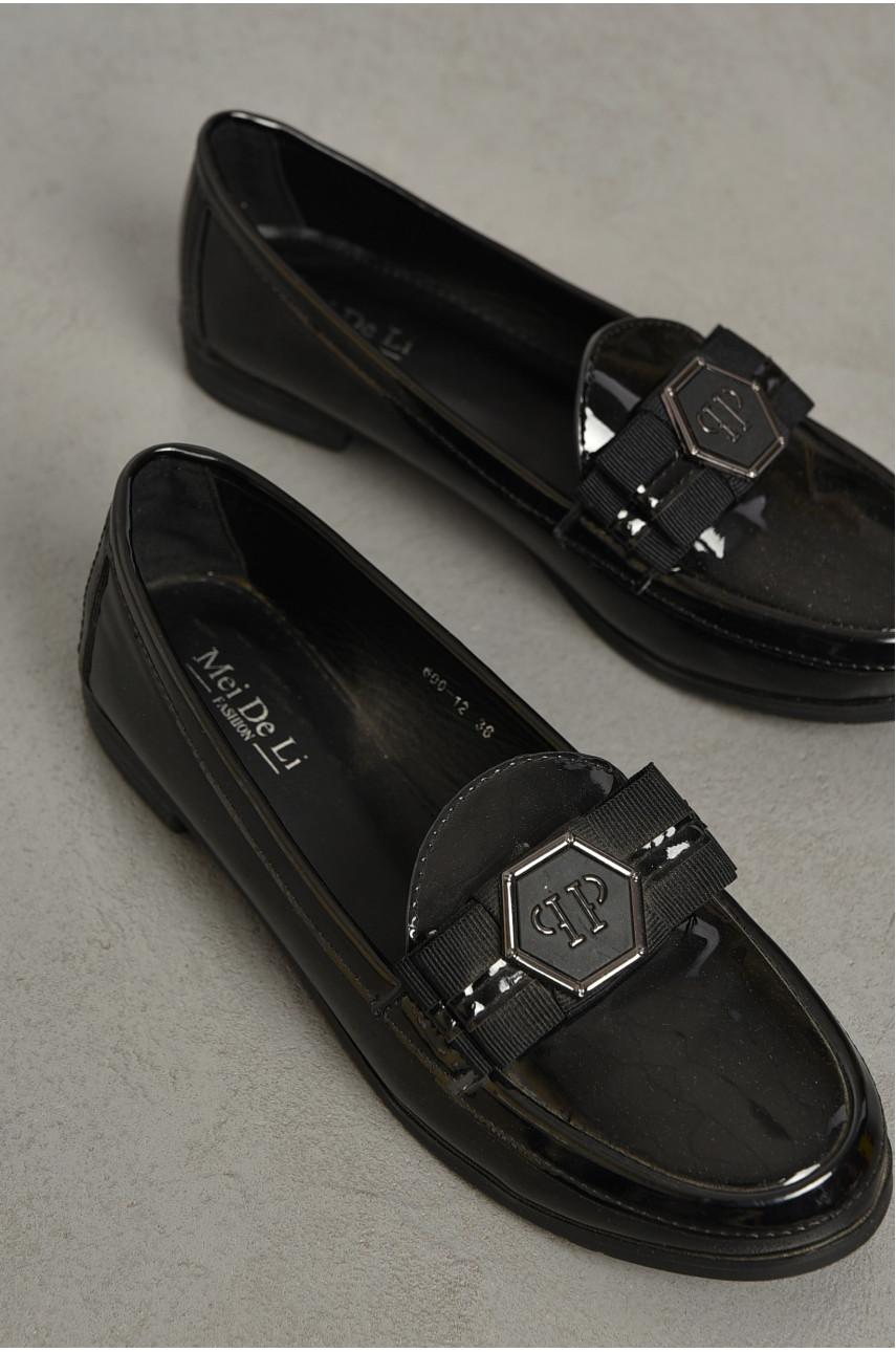 Туфлі-лофери жіночі чорного кольору 1800943 192647