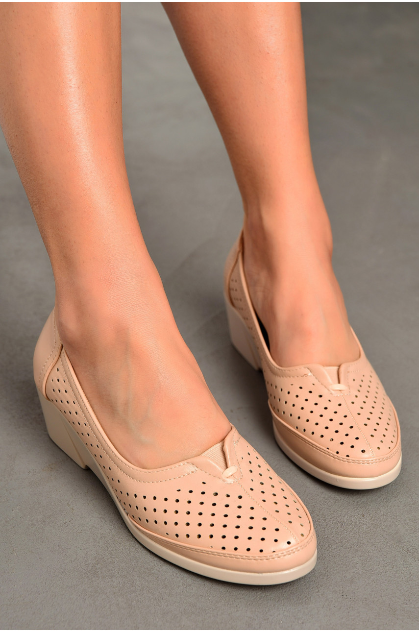 Туфлі жіночі бежевого кольору 1962030 192773 Туфлі жіночі бежевого кольору 1962030 192773