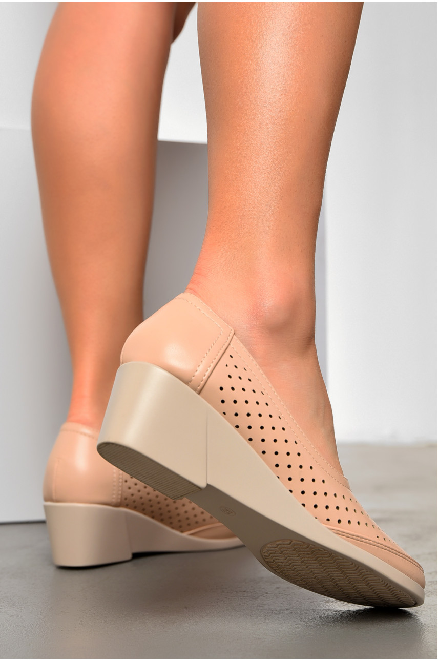 Туфлі жіночі бежевого кольору 1962030 192773 Туфлі жіночі бежевого кольору 1962030 192773
