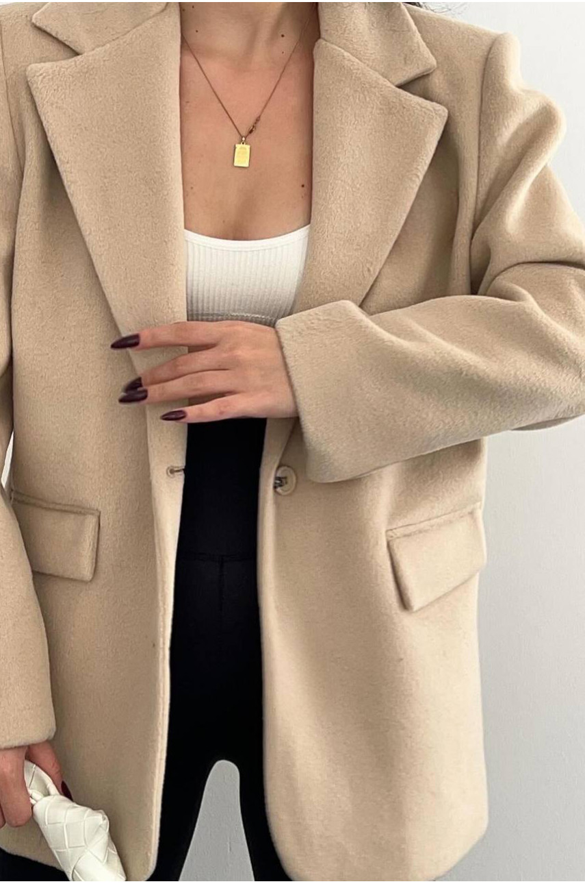 Пальто-піджак жіночий бежевого кольору 159 192870