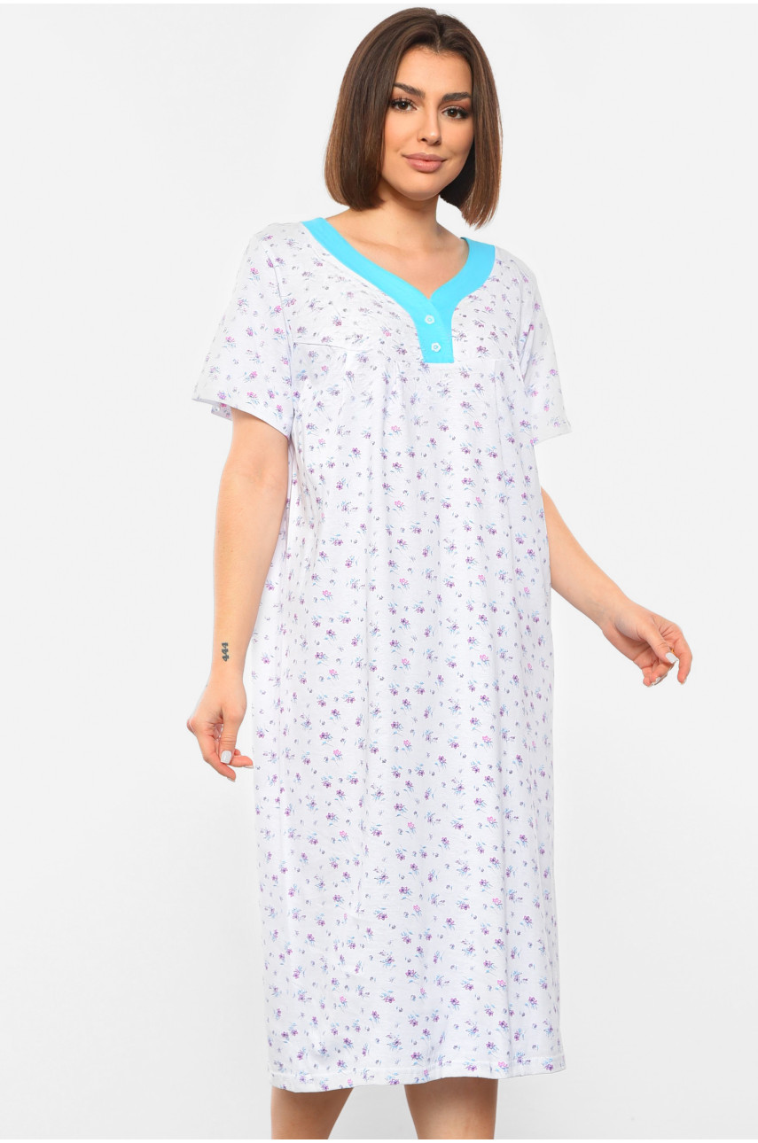 Ночная рубашка женская полубатальная белого цвета с цветочным принтом 140-24 192979 Ночная рубашка женская полубатальная белого цвета с цветочным принтом 140-24 192979