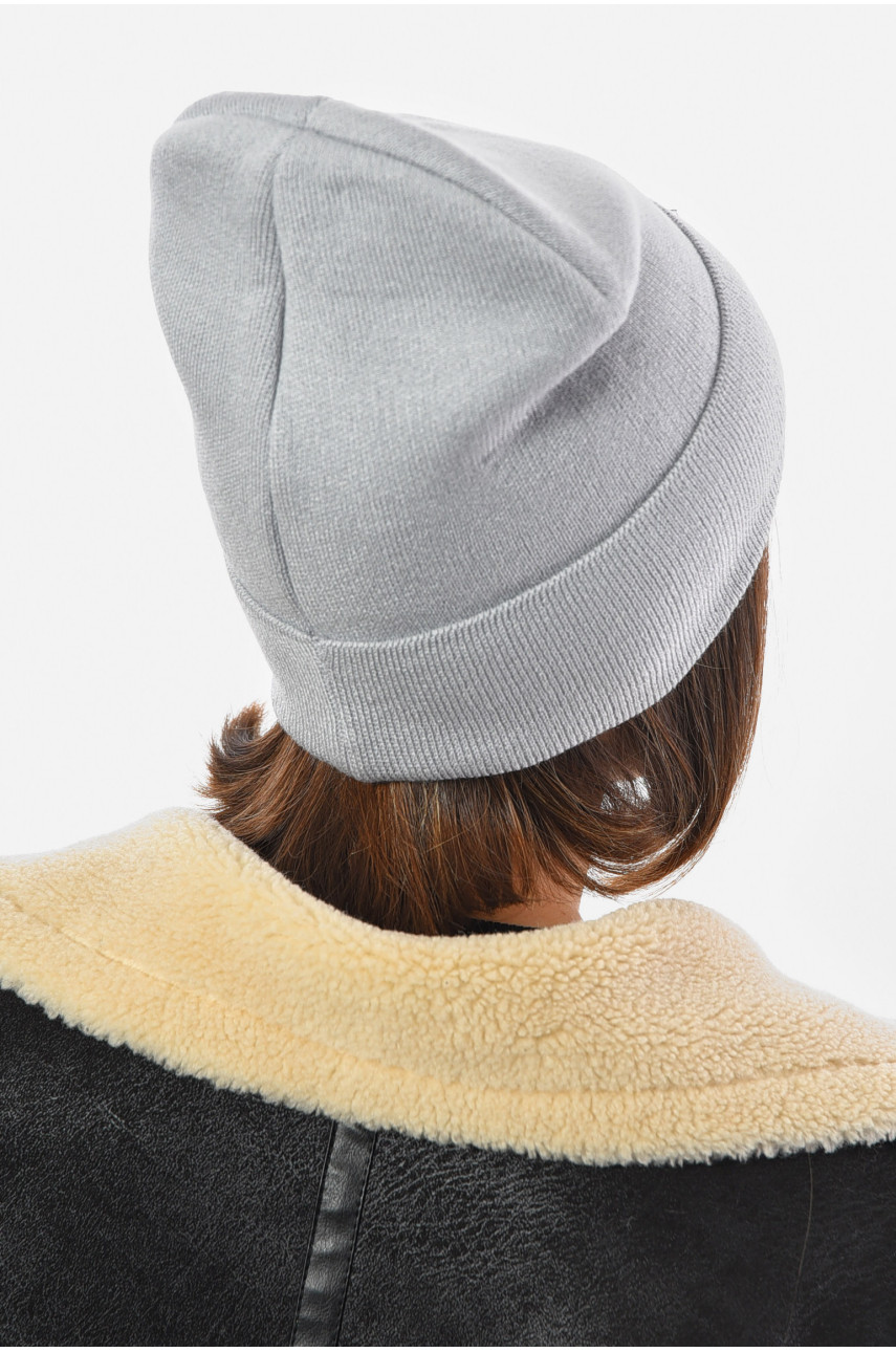 Шапка женская зимняя на флисе однотонная светло-серого цвета 193184 Шапка женская зимняя на флисе однотонная светло-серого цвета 193184
