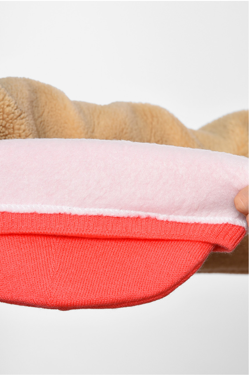 Шапка зимняя подростковая с нашивкой кораллового цвета 193220