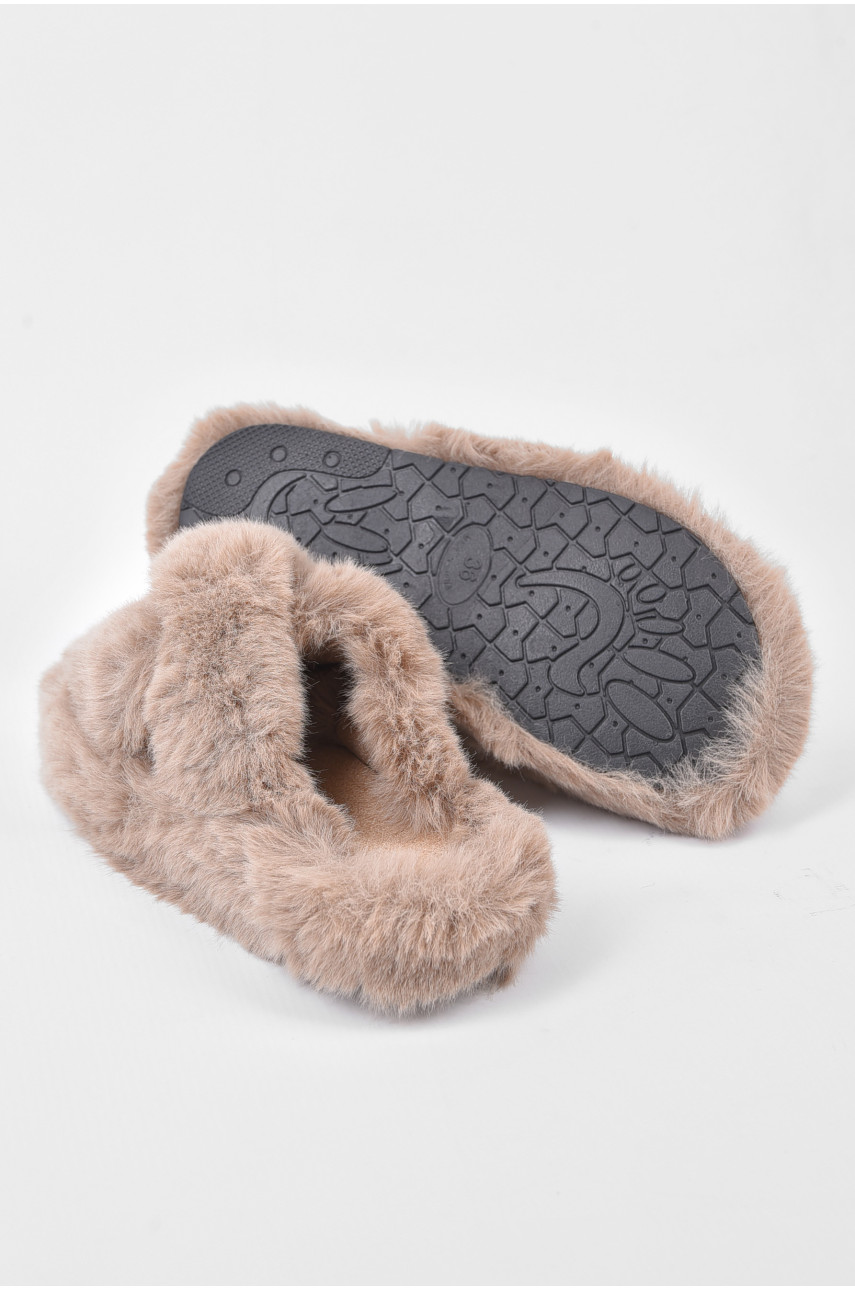 Капці домашні жіночі хутряні бежевого кольору 193342