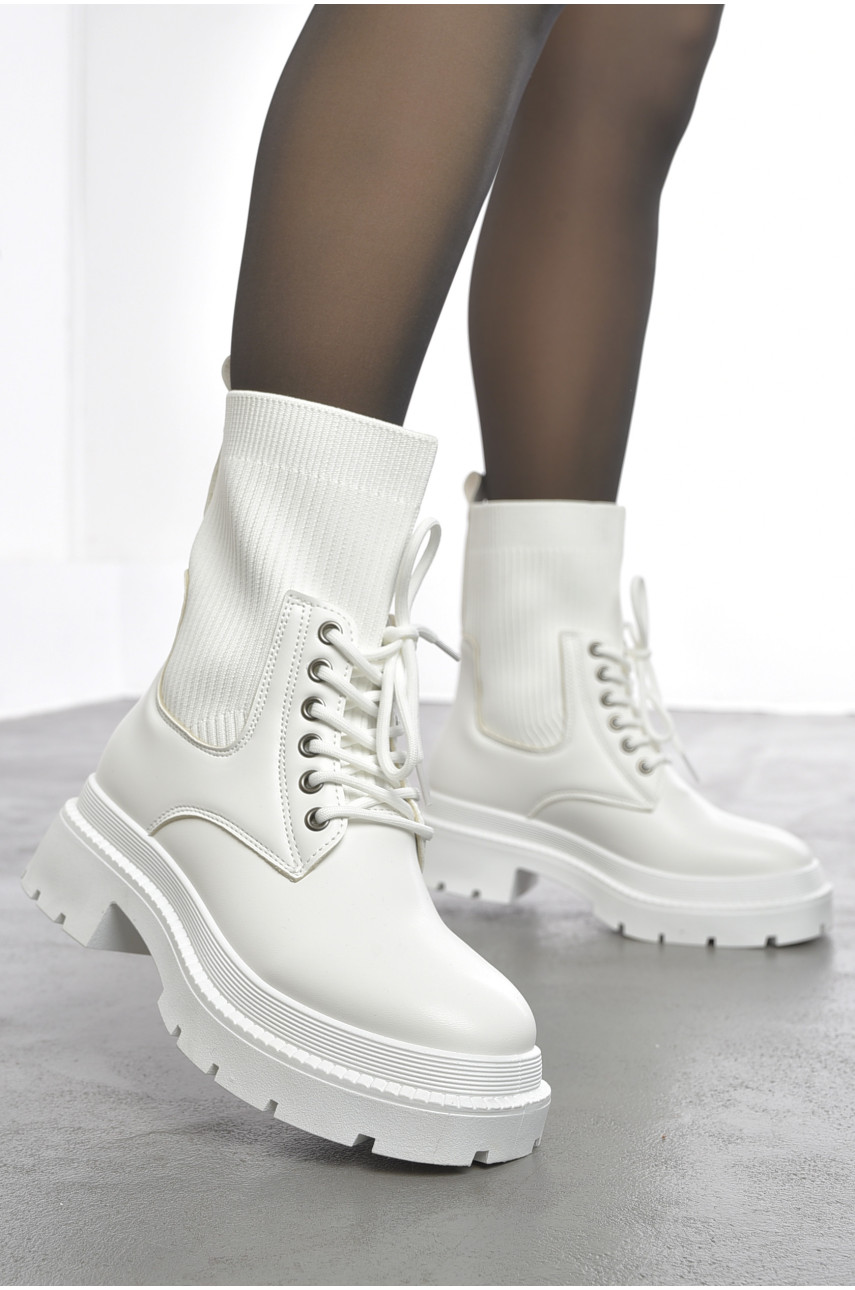 Ботинки женские демисезонные белого цвета 855-2 193357