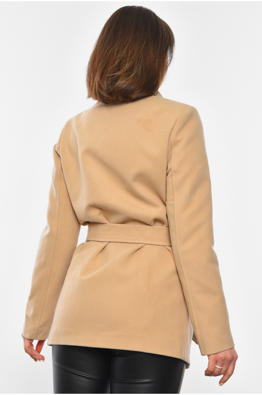 Пальто жіноче на запах бежевого кольору 481 193363 Пальто жіноче на запах бежевого кольору 481 193363