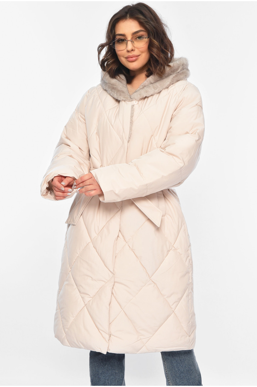 Куртка жіноча подовжена єврозима на штучному хутрі бежевого кольору 8073 193376