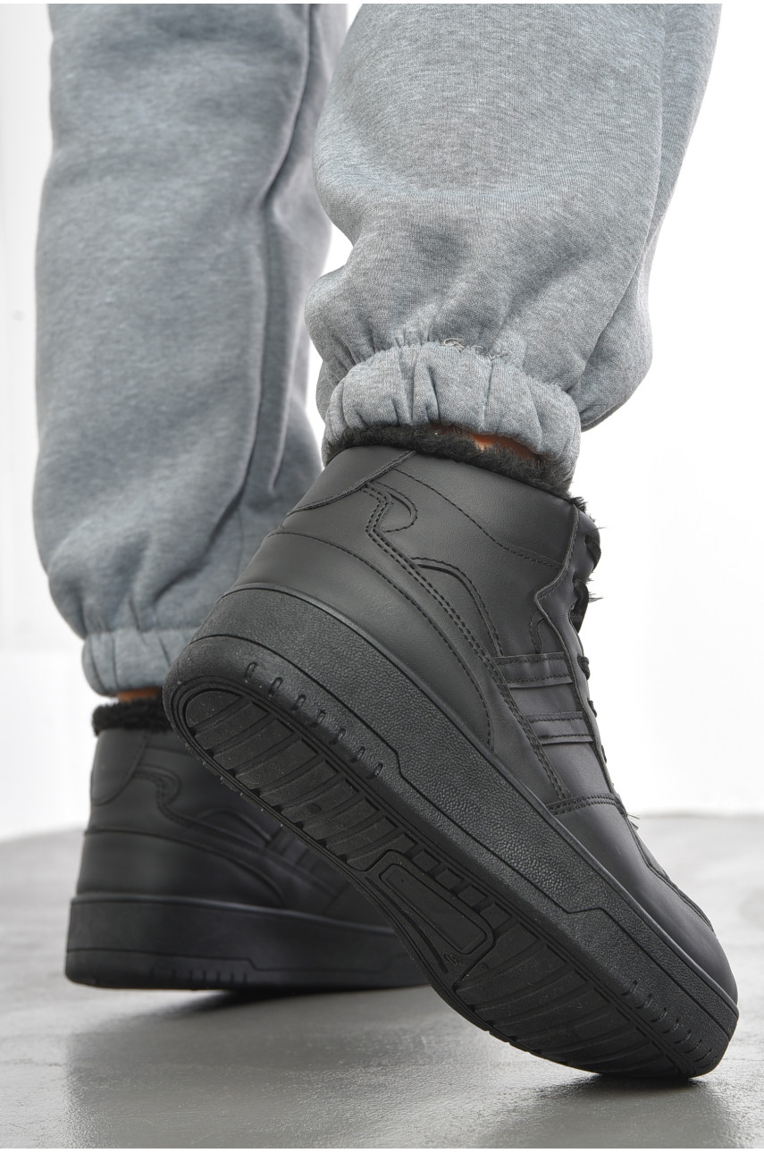 Кросівки жіночі чорного кольору на хутрі 152 193460