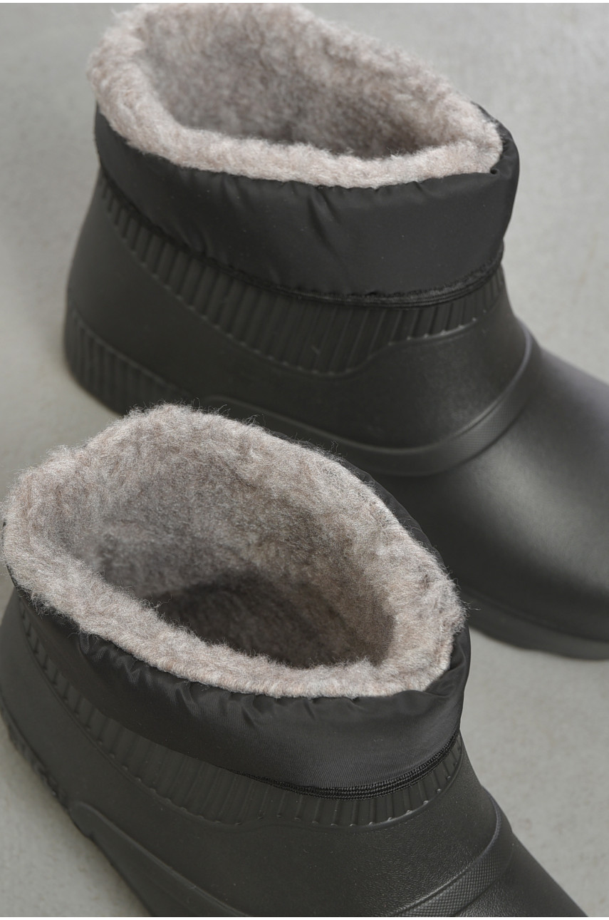 Дутики женские на меху черного цвета 826 193508 Дутики женские на меху черного цвета 826 193508