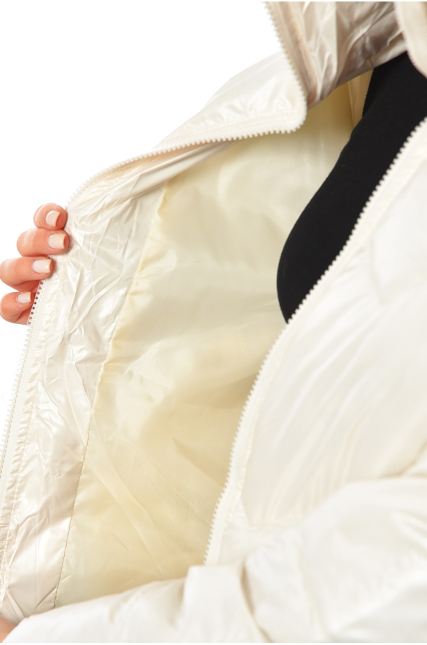 Куртка жіноча демісезонна білого кольору 116 193734