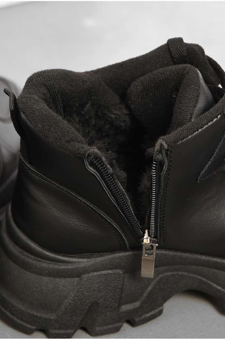 Кросівки жіночі зимові чорного кольору на шнурівці 115-5 193866