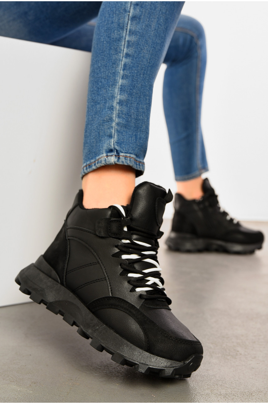 Кросівки жіночі зимові чорного кольору на шнурівці 109-5 193867