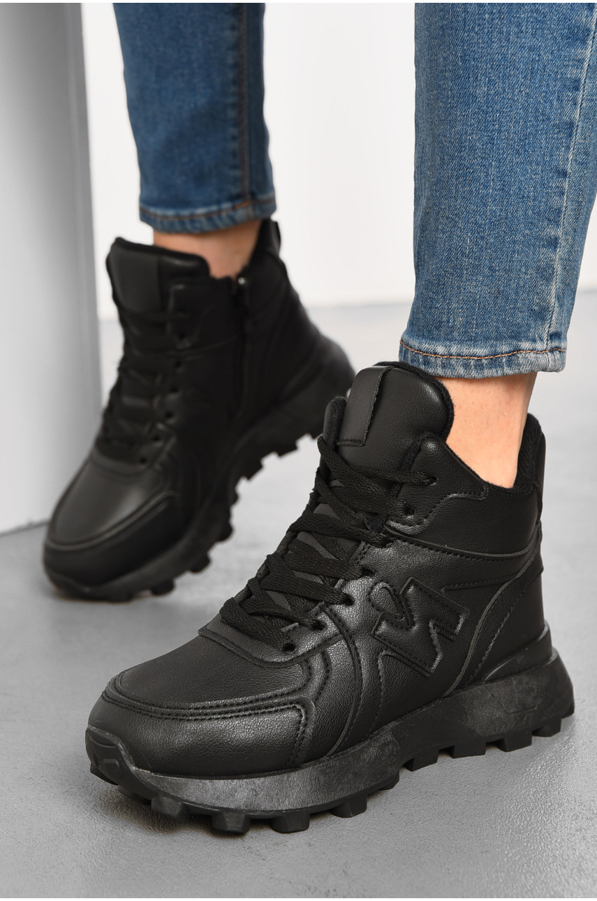 Кросівки жіночі зимові чорного кольору на шнурівці 108-5 193912