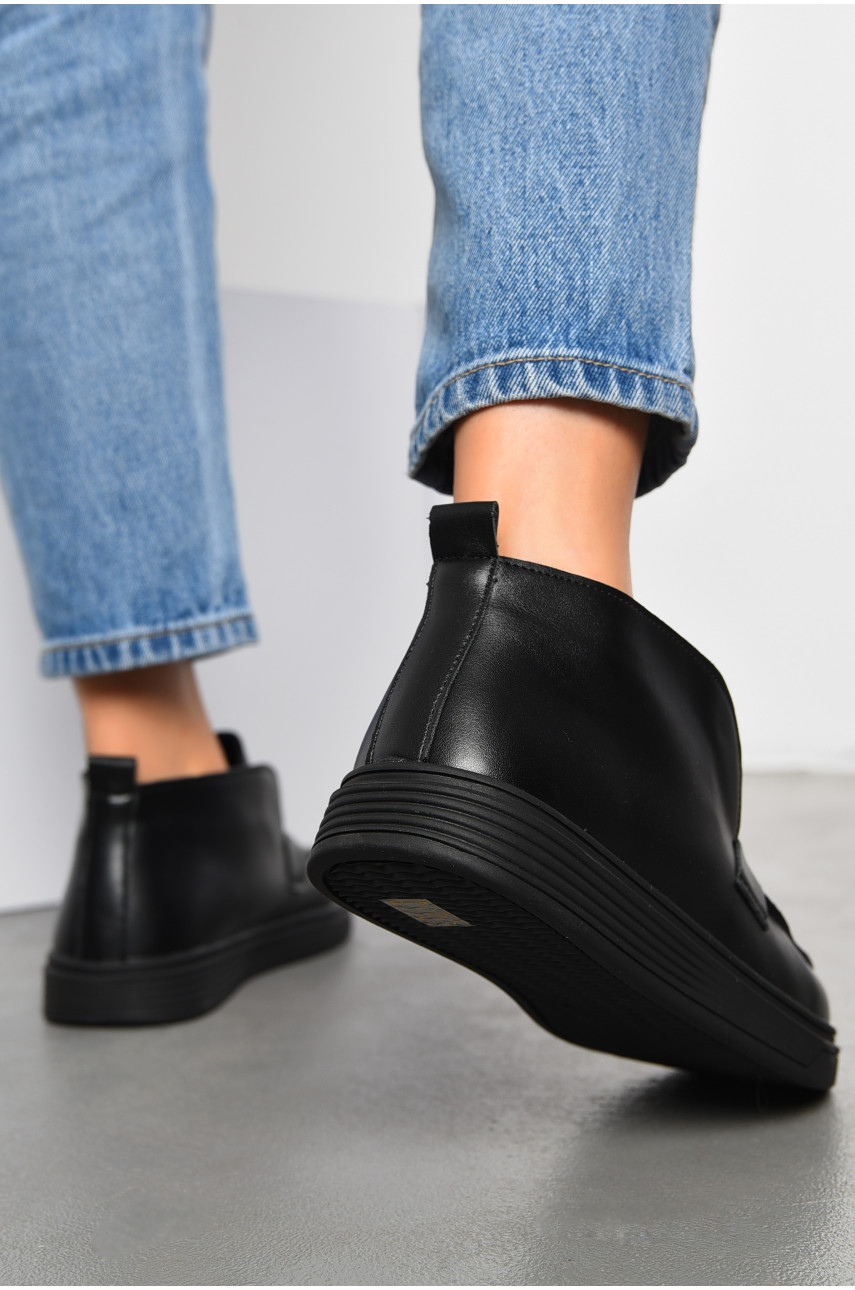 Туфлі-лофери жіночі на хутрі чорного кольору 1033-1 194035