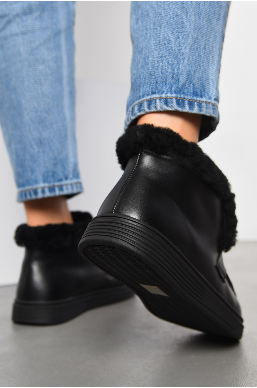 Туфлі-лофери жіночі на хутрі чорного кольору 1006-1 194040