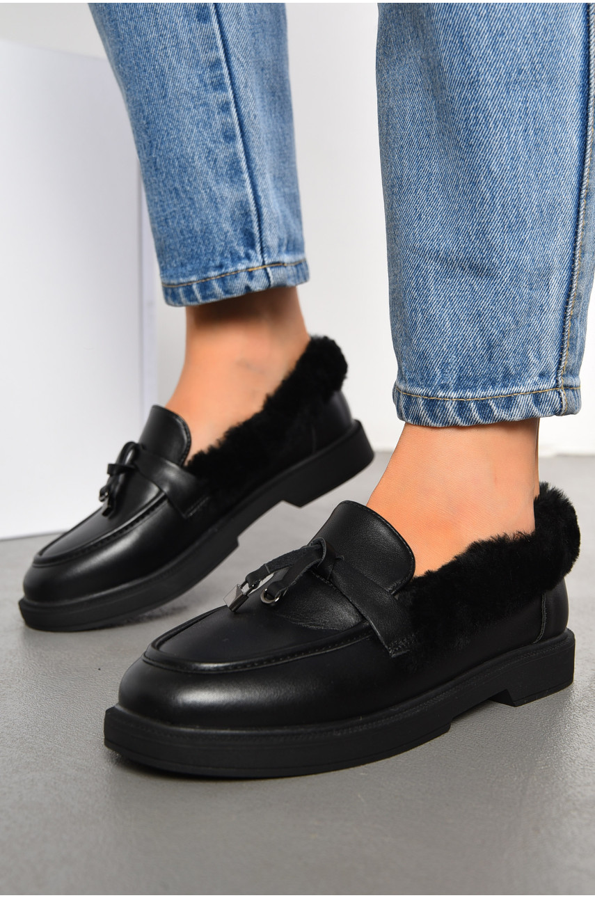 Туфлі-лофери жіночі на хутрі чорного кольору 1011-1 194045