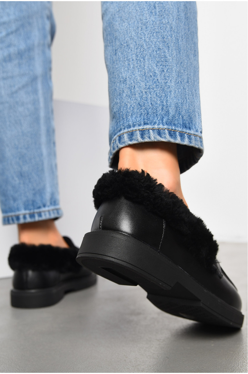 Туфлі-лофери жіночі на хутрі чорного кольору 1011-1 194045