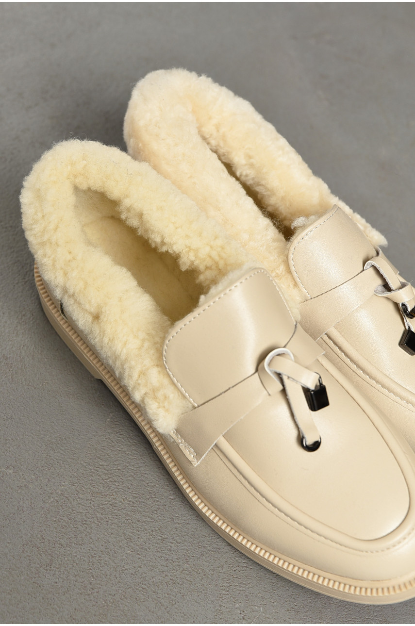 Туфлі-лофери жіночі на хутрі бежевого кольору 1011-2 194046