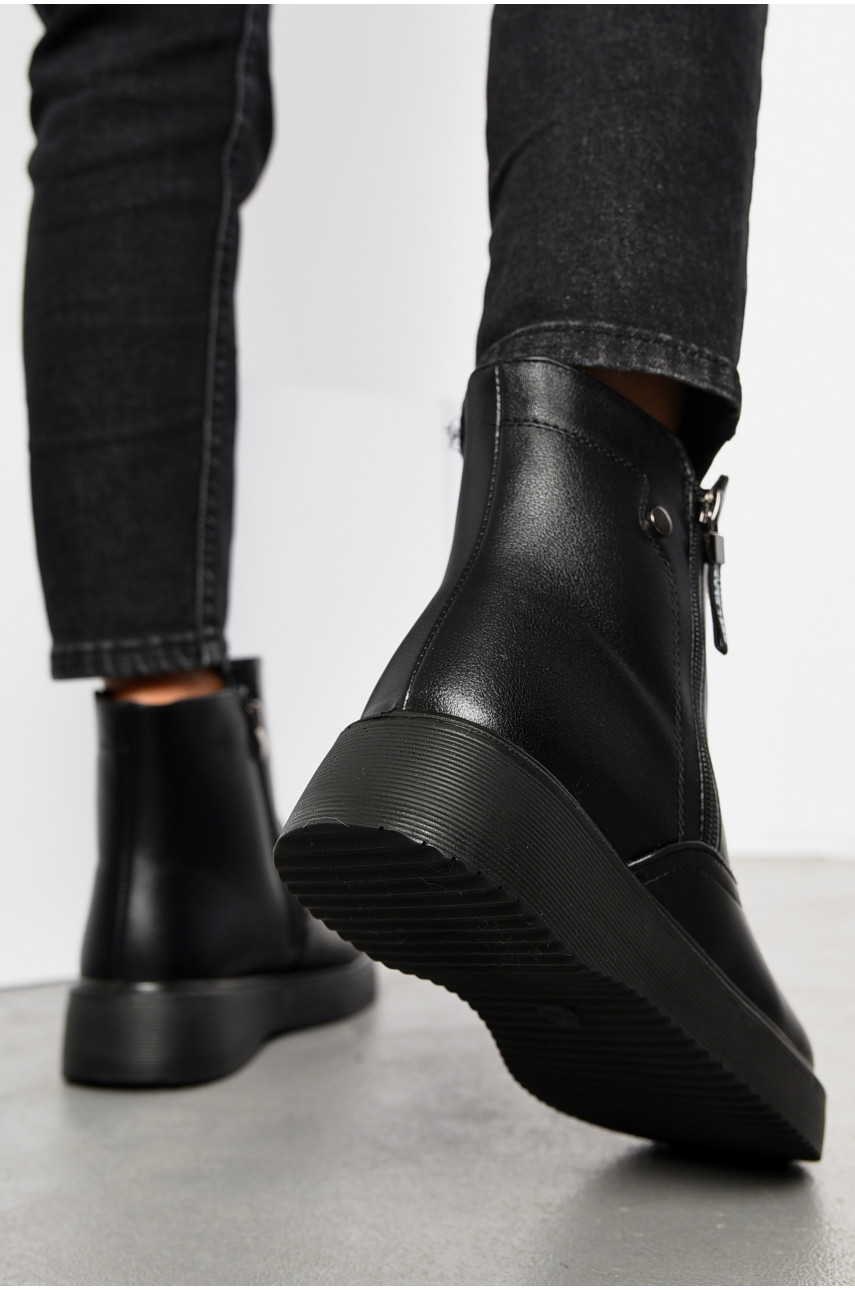 Ботинки женские зимние черного цвета на меху в17-1 194117 Ботинки женские зимние черного цвета на меху в17-1 194117