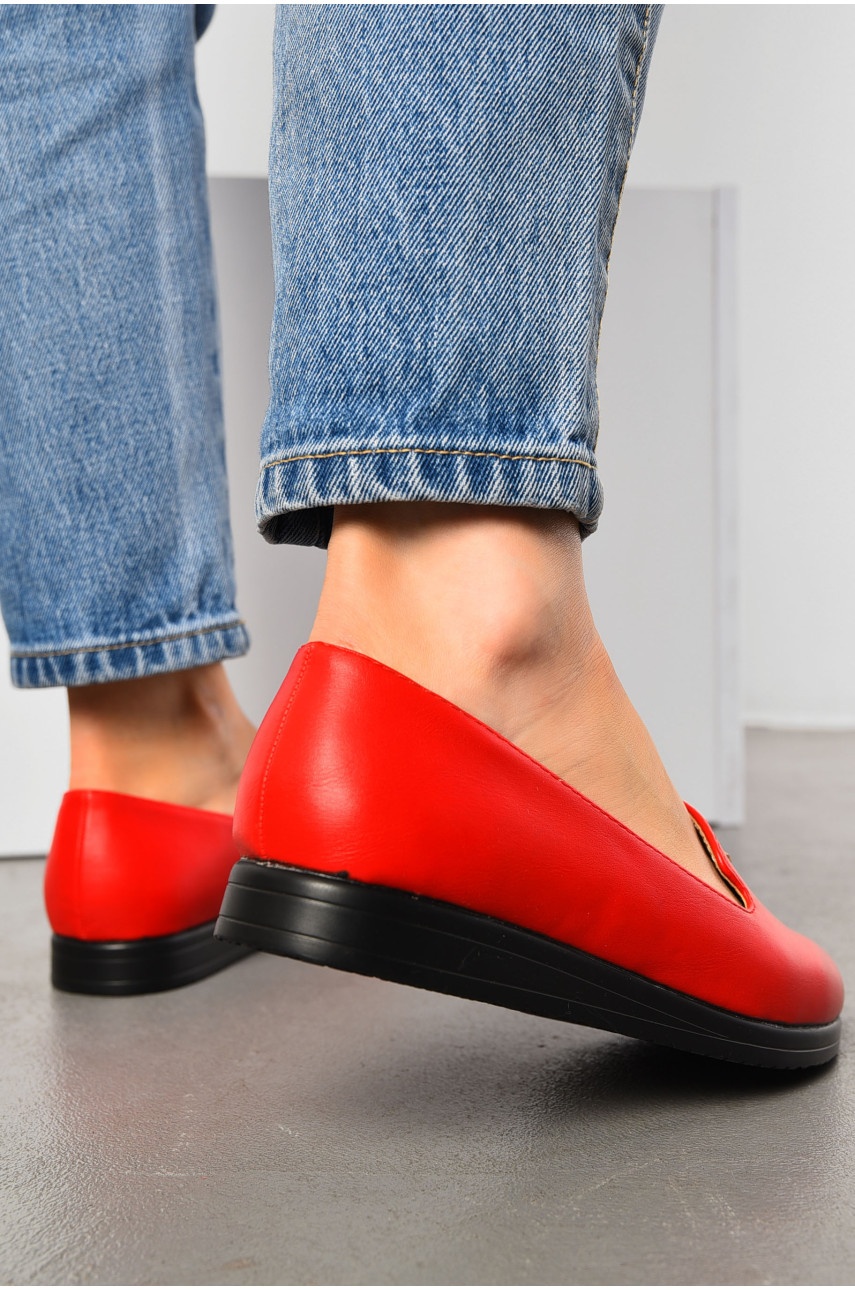 Туфлі-лофери жіночі червоного кольору 1800446 194292
