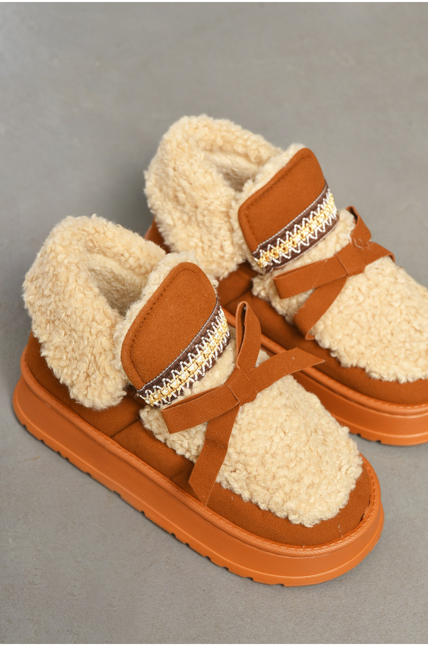 Уггі жіночі на хутрі коричневого кольору 6262 194720