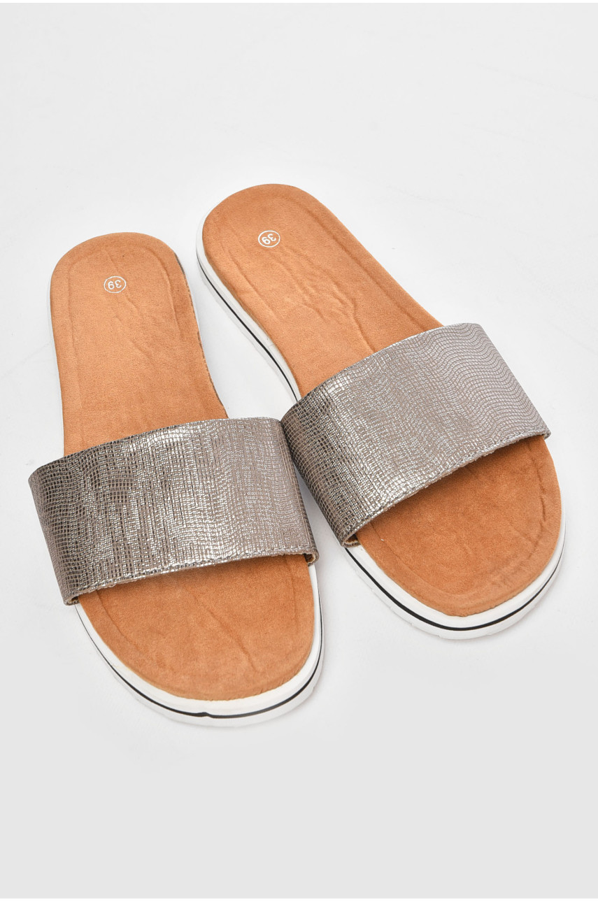 Шлепки женские серебристого цвета 194838