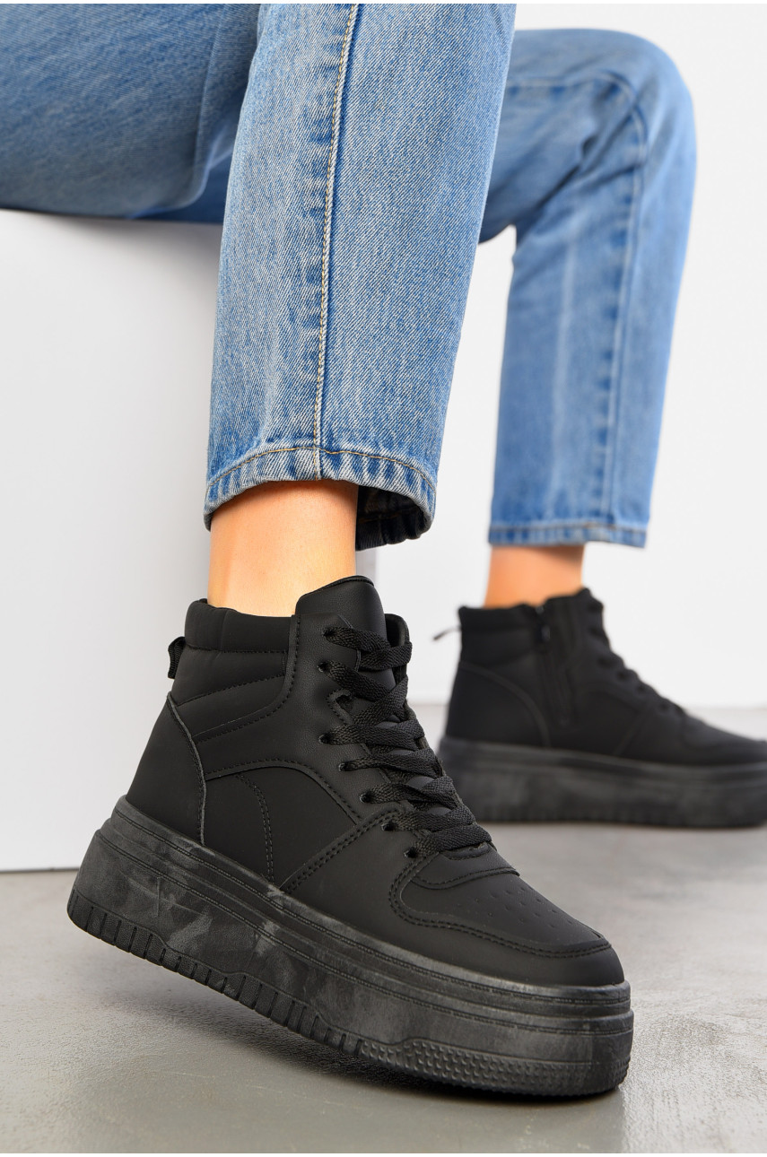 Кросівки жіночі зимові чорного кольору на шнурівці 990-2 195153