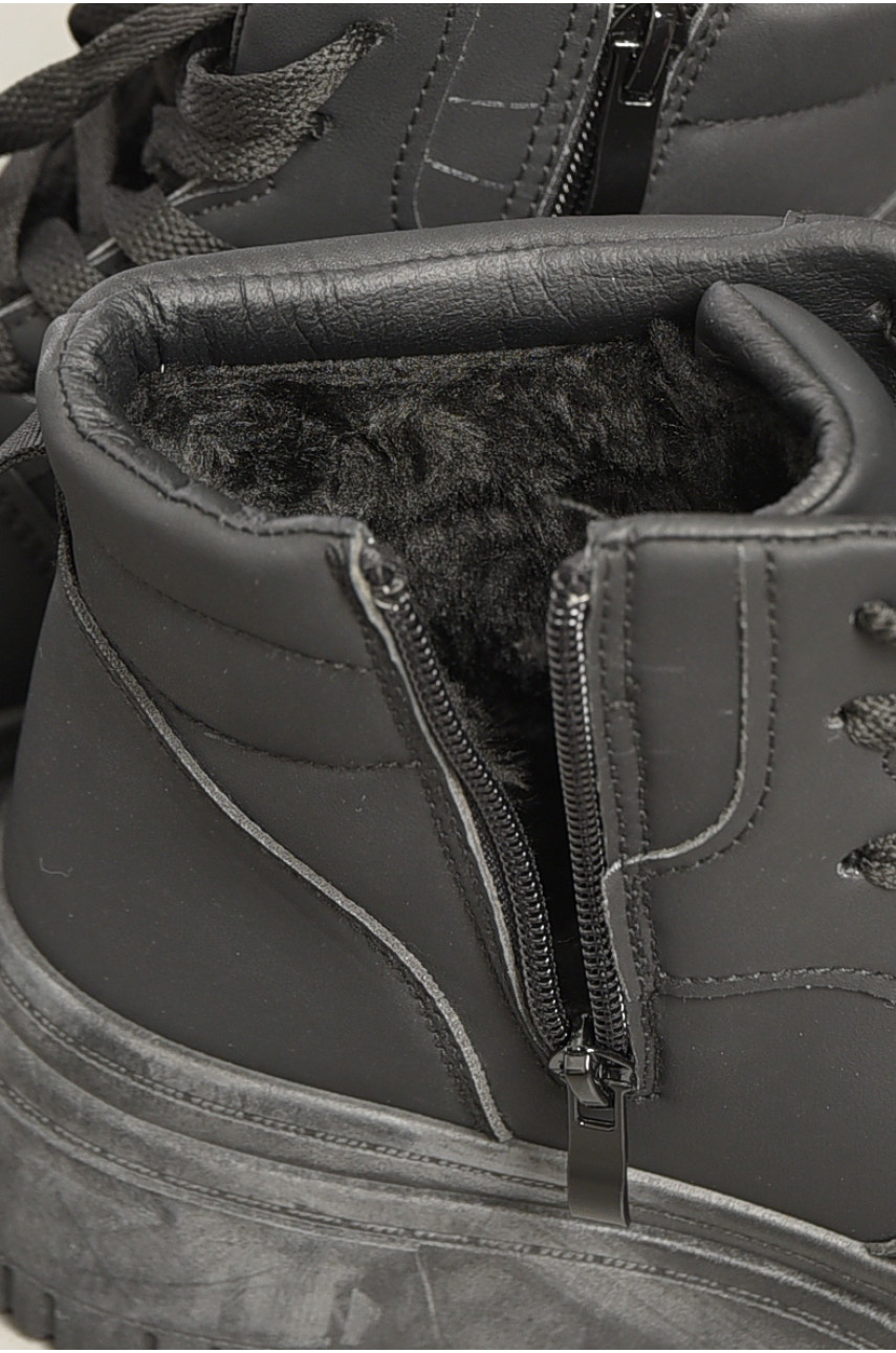 Кросівки жіночі зимові чорного кольору на шнурівці 990-2 195153