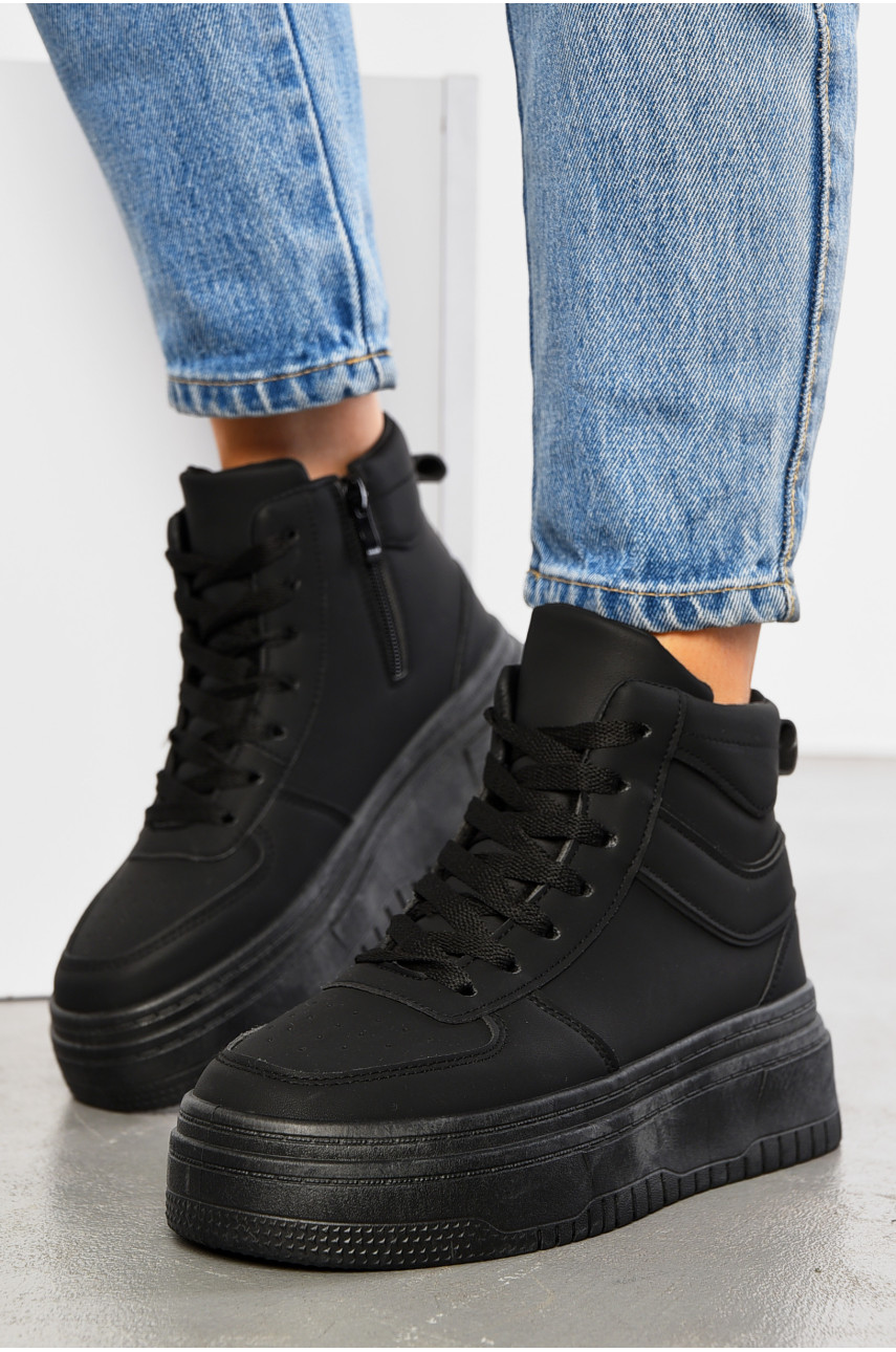 Кросівки жіночі зимові чорного кольору на шнурівці 993-2 195154