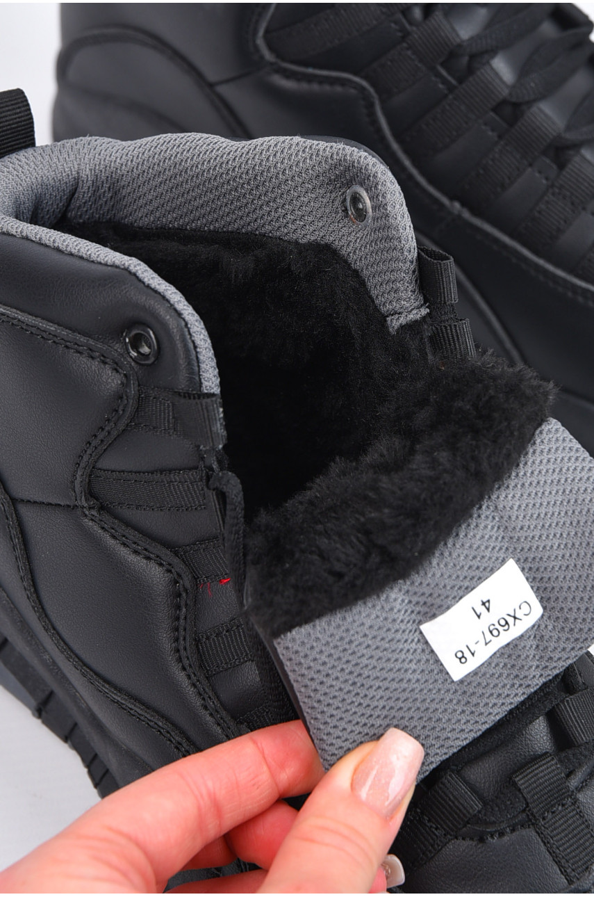 Кросівки чоловічі зима чорного кольору на хутрі 697-18 195204 Кросівки чоловічі зима чорного кольору на хутрі 697-18 195204