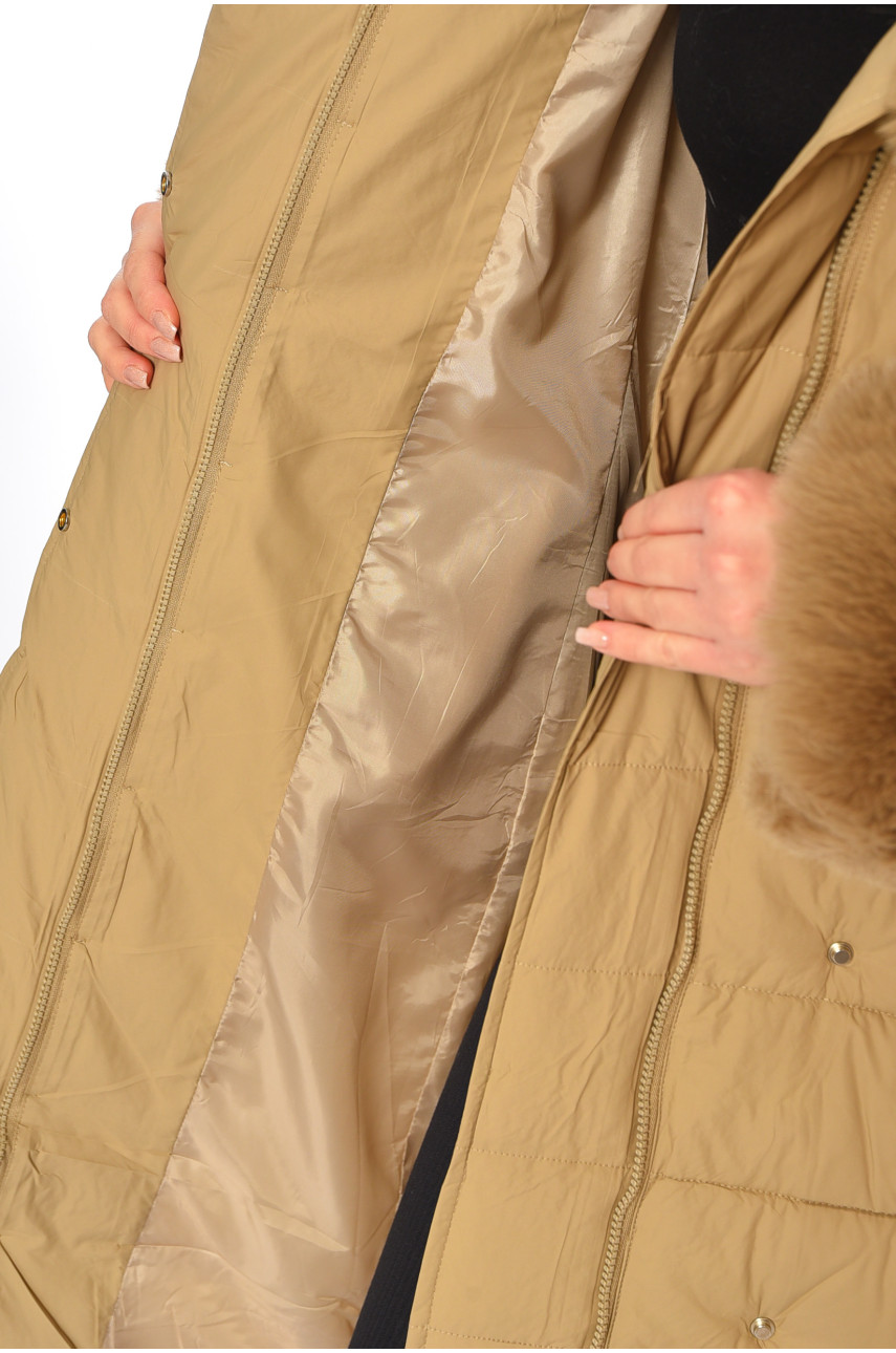 Куртка жіноча єврозима з хутром бежевого кольору 8126 195314