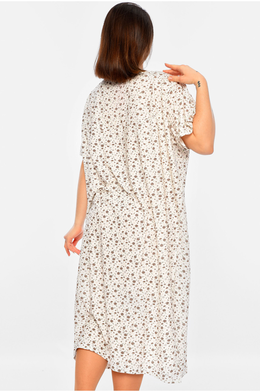 Нічна сорочка жіноча батальна білого кольору з принтом 353 195850 Нічна сорочка жіноча батальна білого кольору з принтом 353 195850