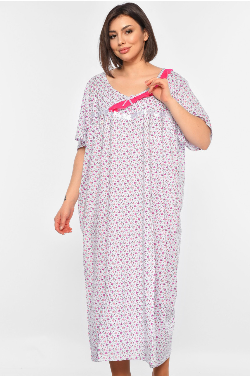 Нічна сорочка жіноча батальна білого кольору з принтом 320 195918 Нічна сорочка жіноча батальна білого кольору з принтом 320 195918