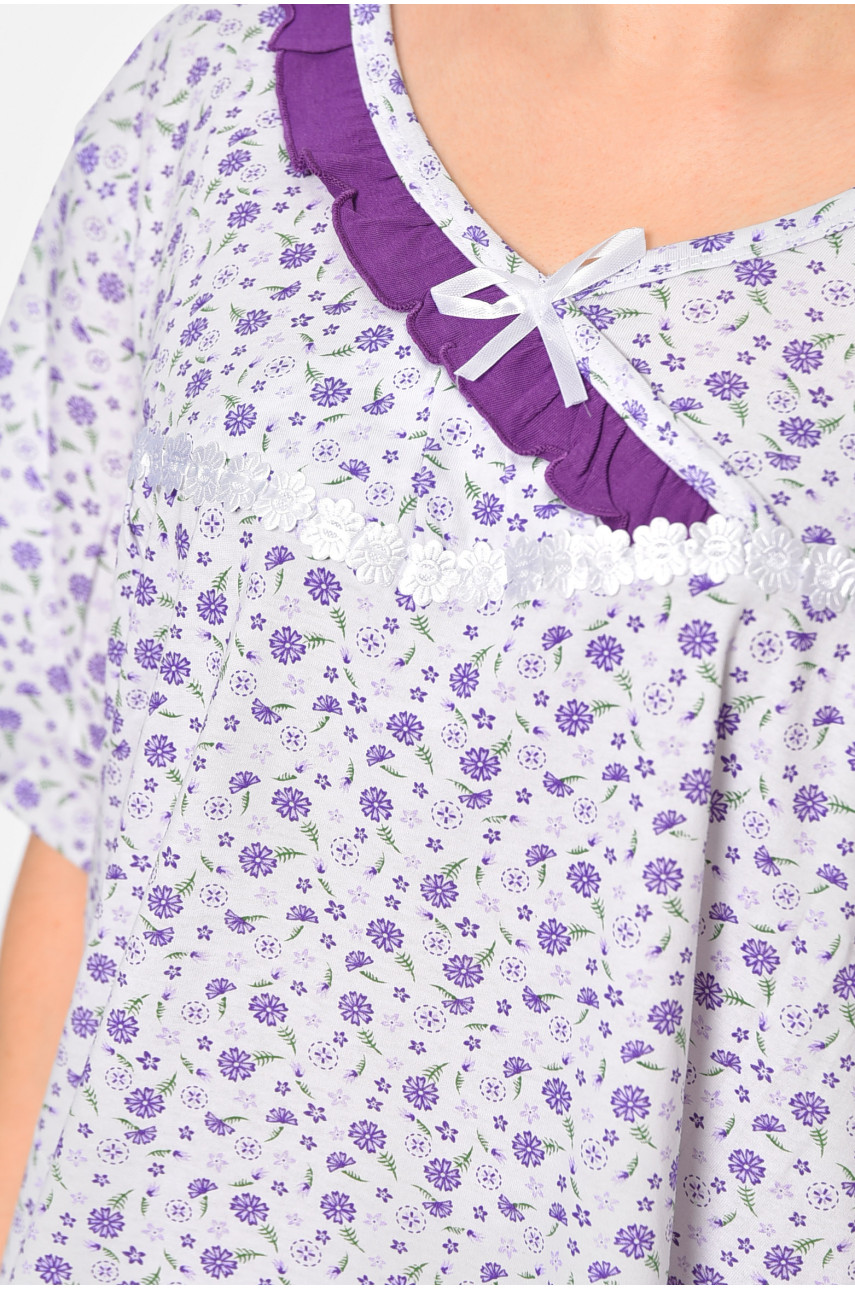 Нічна сорочка жіноча батальна білого кольору з принтом 320 195926 Нічна сорочка жіноча батальна білого кольору з принтом 320 195926