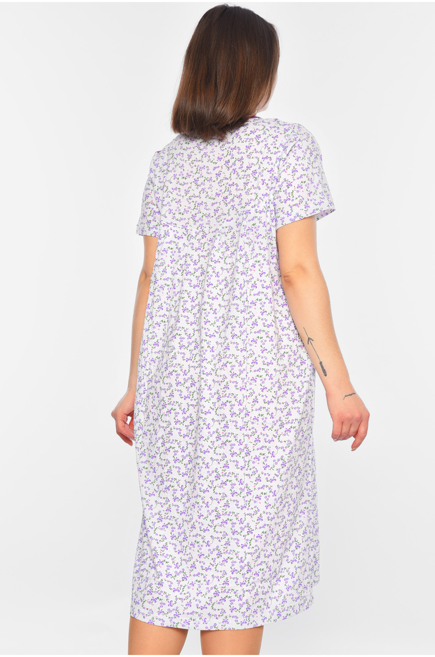 Ночная рубашка женская полубатальная белого цвета с цветочным принтом 195964 Ночная рубашка женская полубатальная белого цвета с цветочным принтом 195964