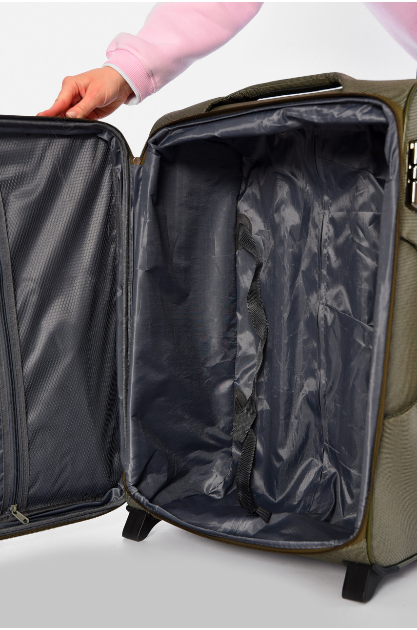 Валіза дорожня зеленого кольору 69л 196321