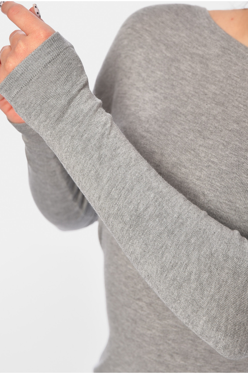 Светр жіночий сірого кольору 196375