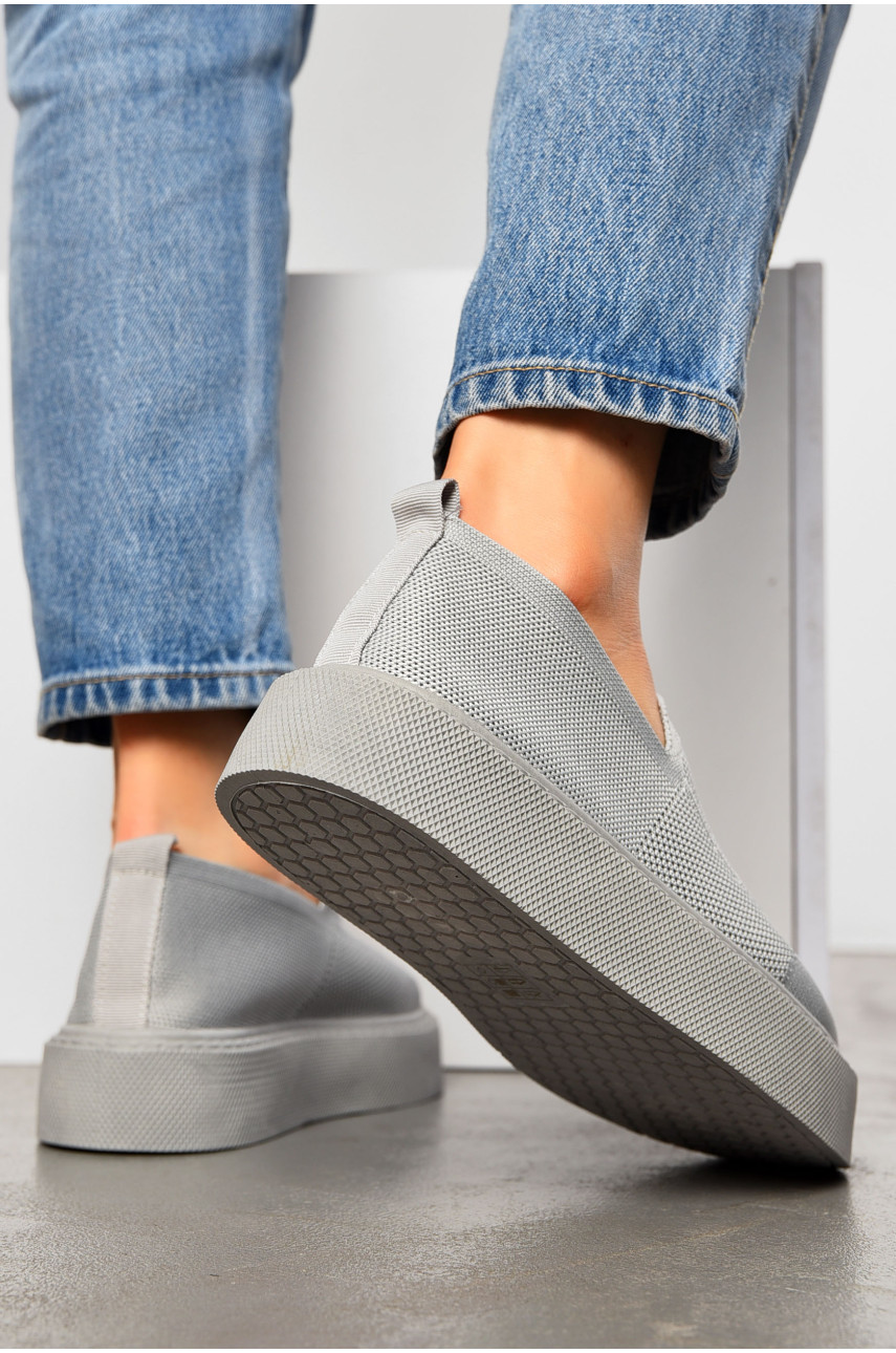 Кросівки жіночі сірого кольору текстиль 2023-31-4 196937
