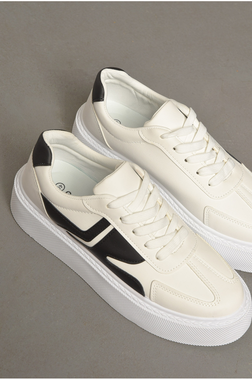 Кросівки жіночі білого кольору на шнурівці 2023-22-2 196941