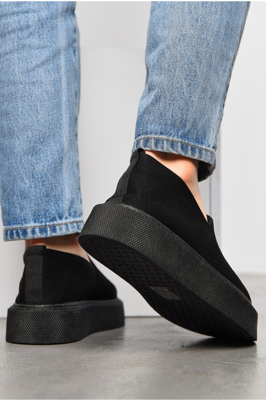 Кросівки жіночі чорного кольору текстиль 2023-31-1 196952